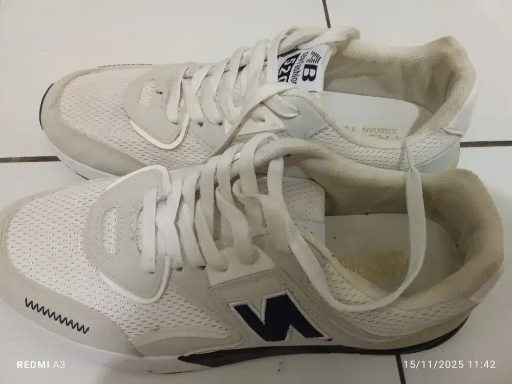 Sepatu NB Baru di pakai sekali