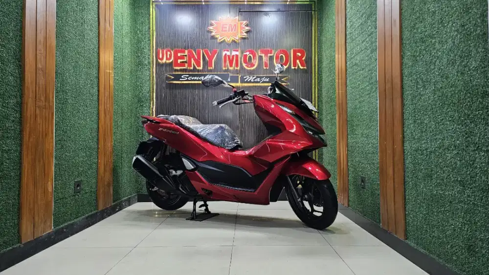 UD ENY MOTOR-HONDA PCX 160 CBS TAHUN 2024 MERAH GLOSSY