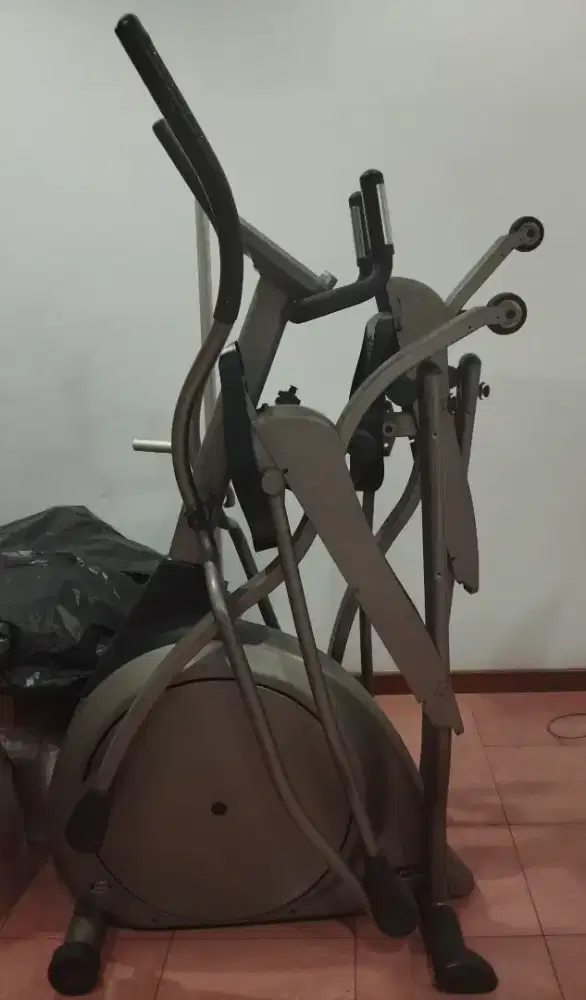 Elliptical Vision Fitness X6200 HRT – Premium, Mulus, Folding