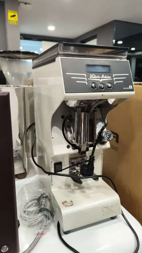 Victoria Arduino Mythos one -premium grinder-Second