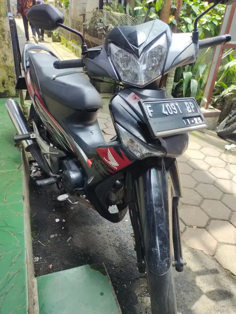 Honda Supra R Tahun 2010
