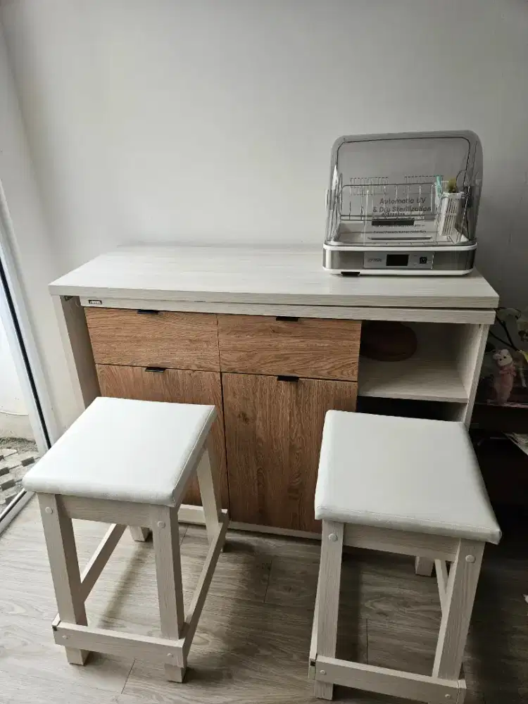 Informa Galyn Set Meja Dapur + 2 Bangku – Second Mulus, Sudah Dirakit