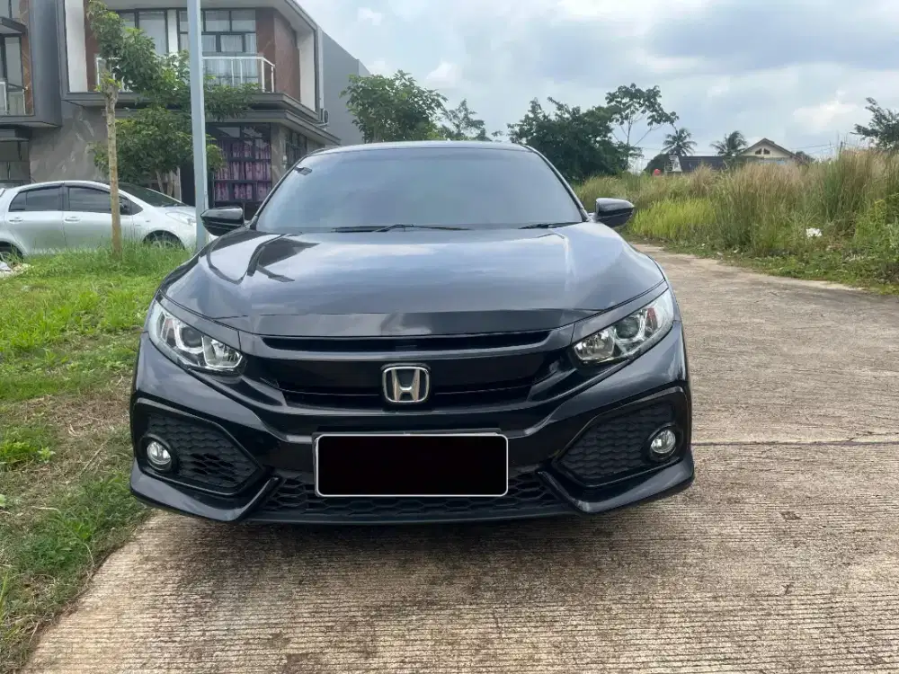 HONDA CIVIC S HATCHBACK 1.5 AT 2017 HITAM MUTIARA
