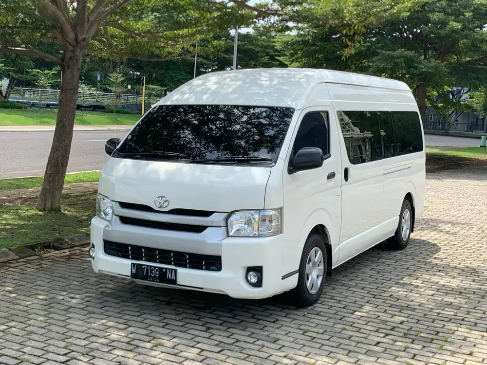 Toyota Hiace 2.5 diesel Commuter Manual 2021