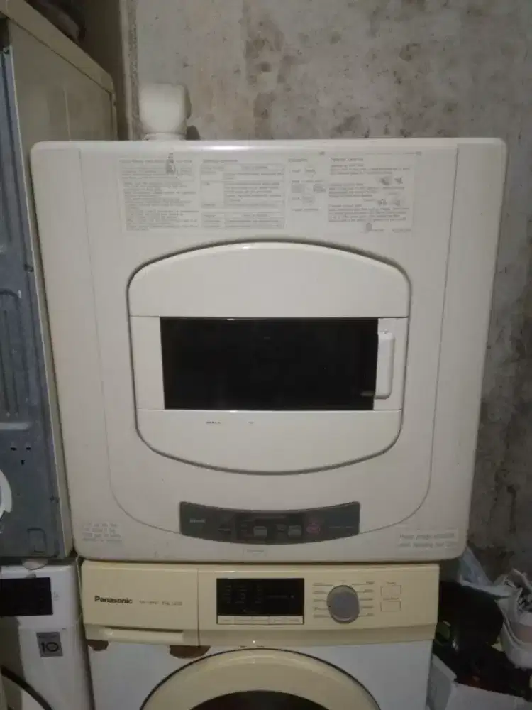 Dryer / Mesin Pengering Pakaian rinnai