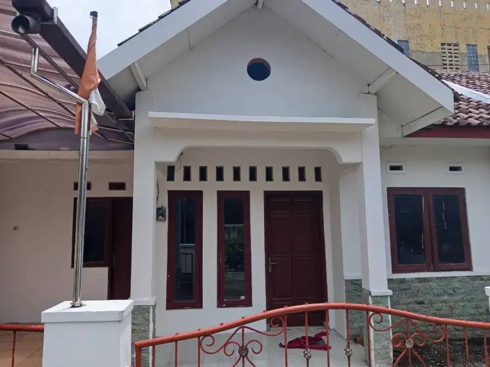 DIJUAL/DISEWAKAN RUMAH BARAT PASAR KLODRAN COLOMADU DEKAT PINTU TOL