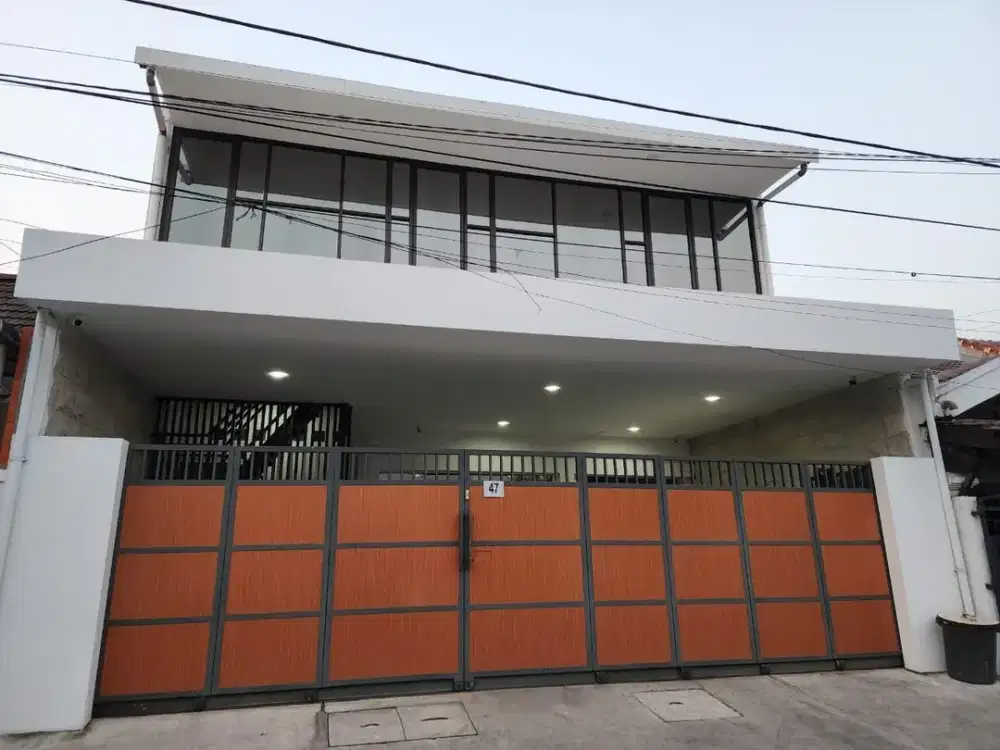 JUAL RUMAH USAHA PABRIK KOSMETIK AKTIF DI KUTISARI 2 LANTAI BAGUS SHM