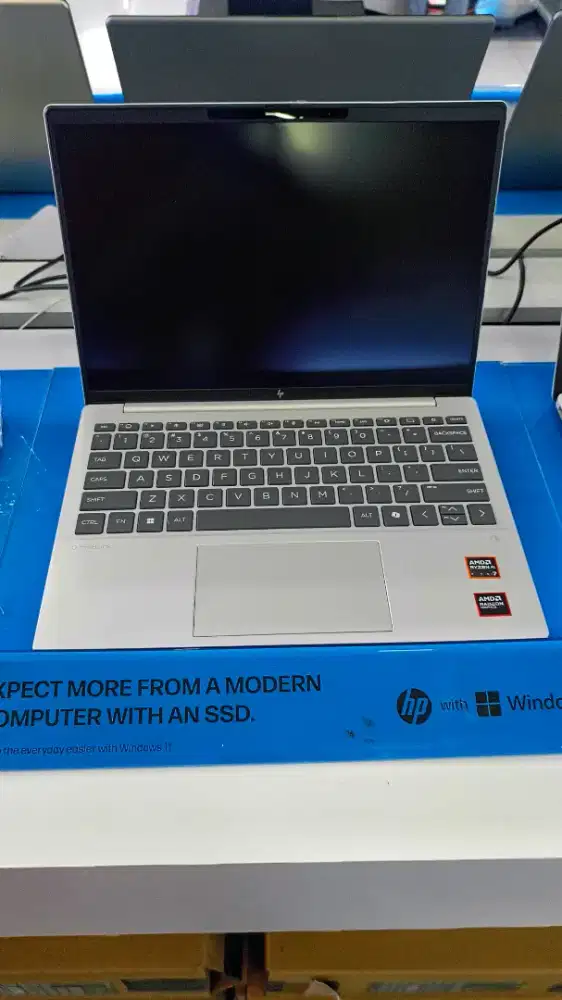 Promo Cicilan 0% Laptop HP Omnibook 7 Aero NGAI
