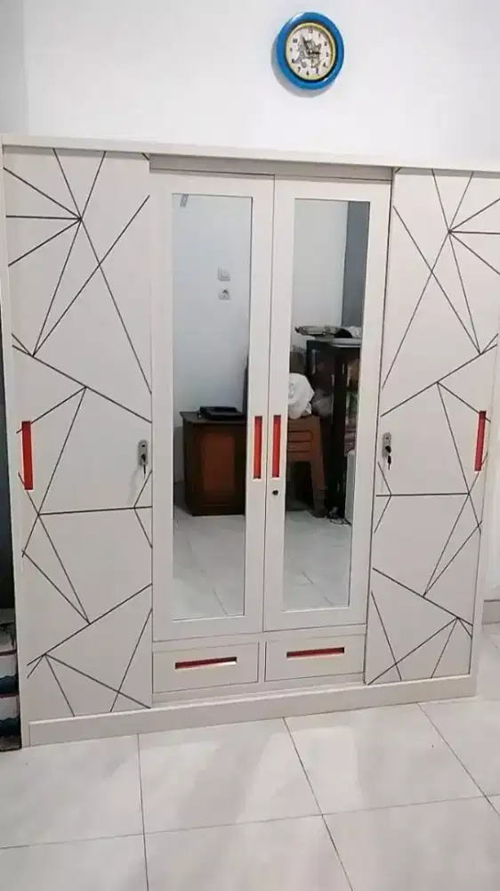 LEMARI PAKAIAN FULL PLAT BESI