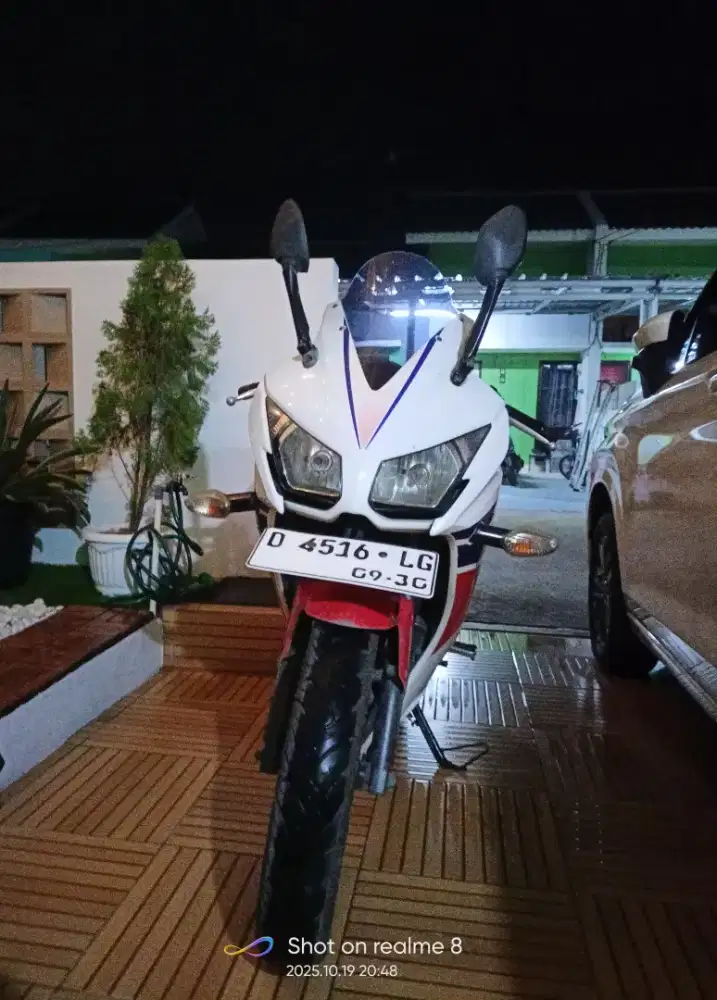 Honda CBR 150R 2015 Langka Livery RWB