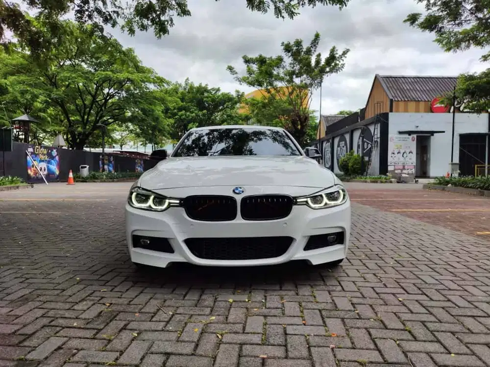 BMW 320i Sport Line F30 LCI/FACELIFT B48 2017