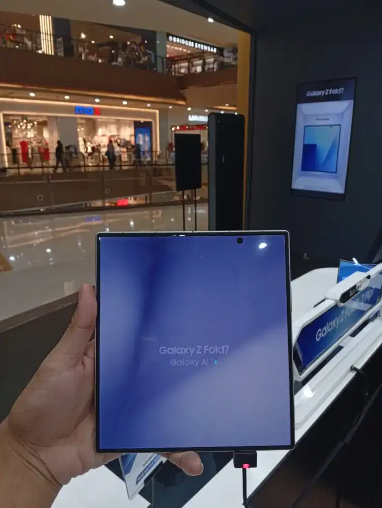 SAMSUNG GALAXY Z FOLD 7