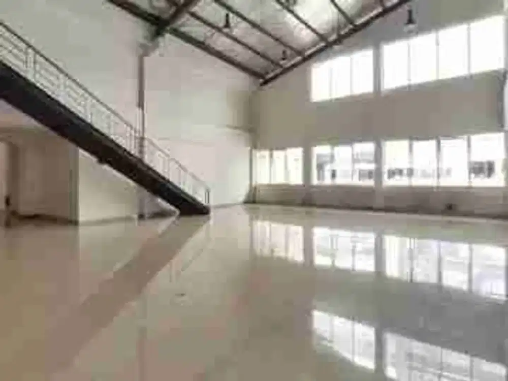 Disewakan/ Dijual Gedung Showroom Raya Fatmawati Cilandak dekat Kebayoran Baru