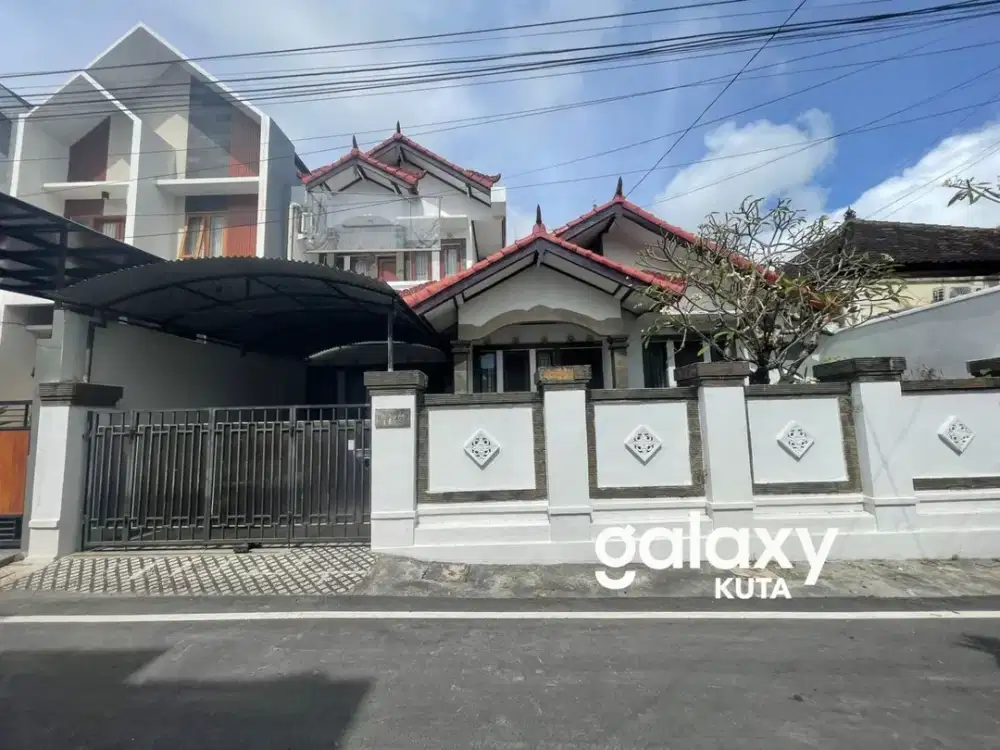 DIJUAL RUMAH LOKASI STRATEGIS DI NUANSA UTAMA JIMBARAN BADUNG, BALI