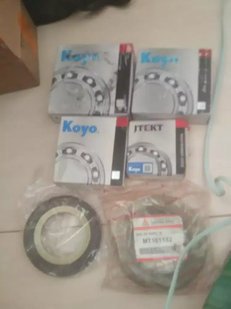 Jual bearing roda canter/ ragasa satu set baru