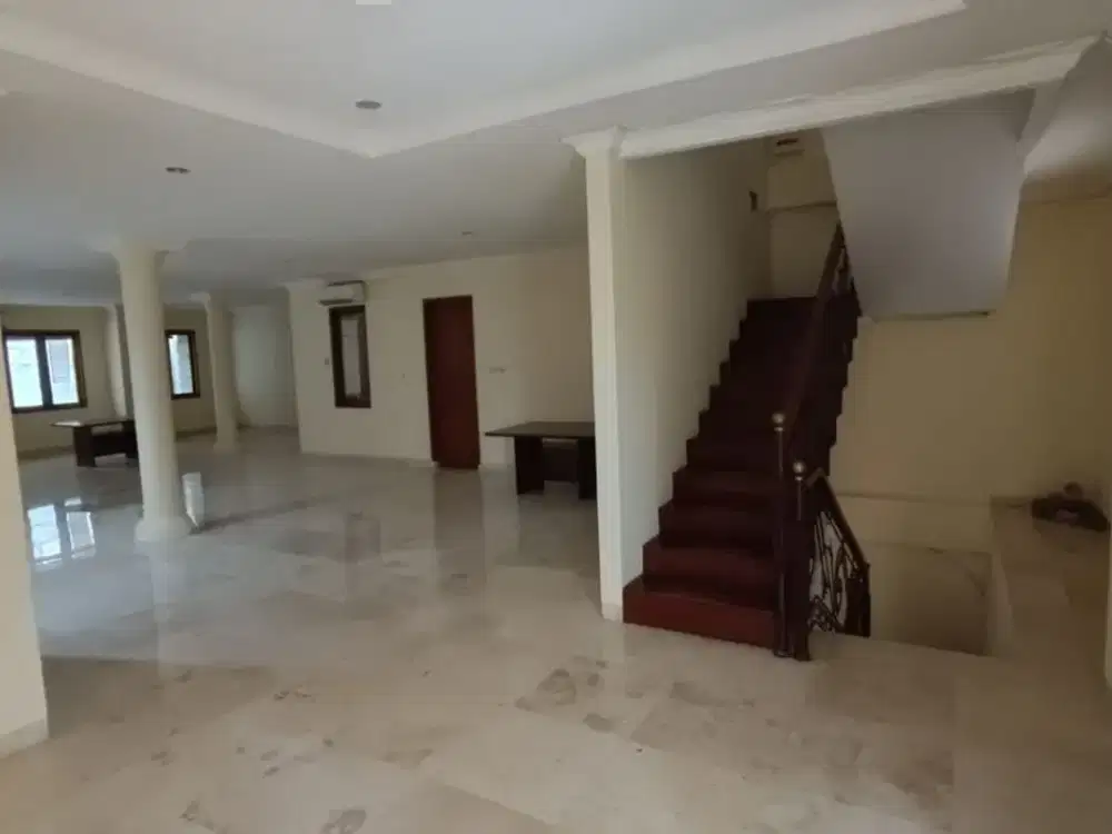 Rumah Mewah 3 Lantai di Kebayoran Baru Jakarta Selatan - PR 13862