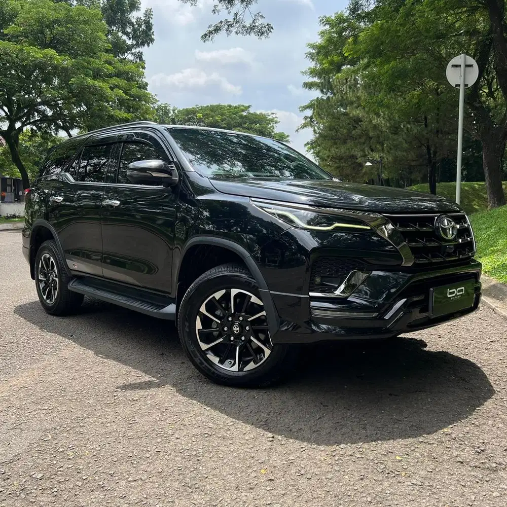 Toyota Fortuner 2.4 VRZ GR FACELIFT 2021