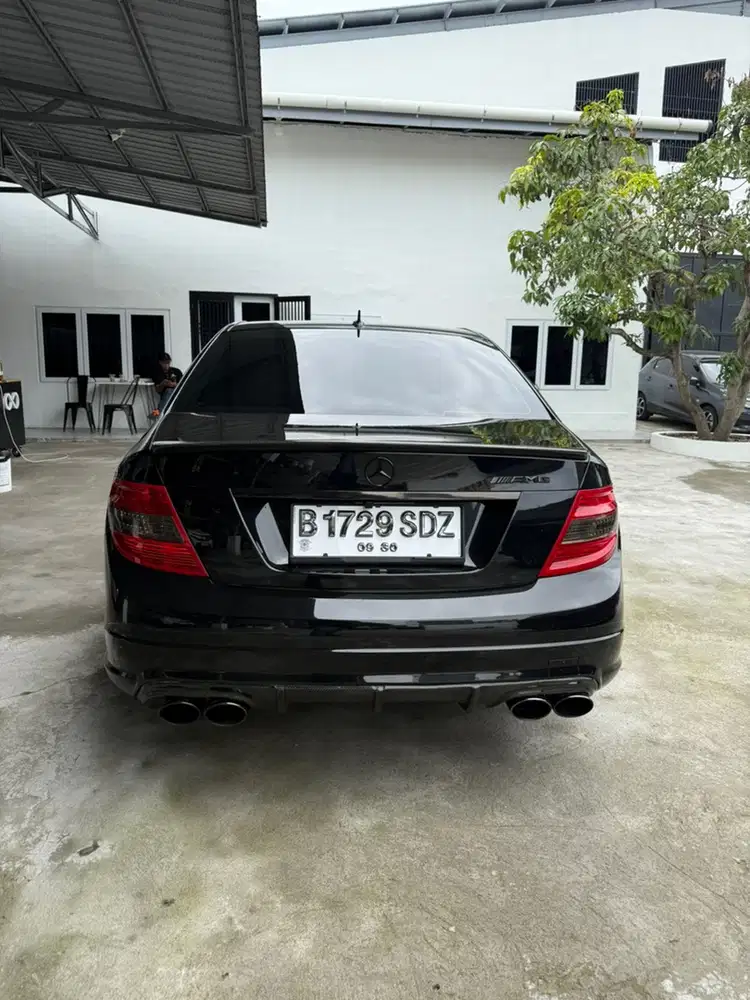 Mercedes-Benz C250 2010 Bensin