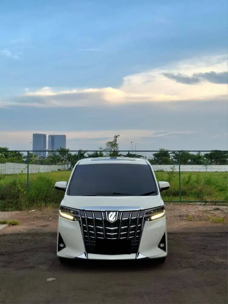 Toyota Alphard 2.5 G Automatic 2018