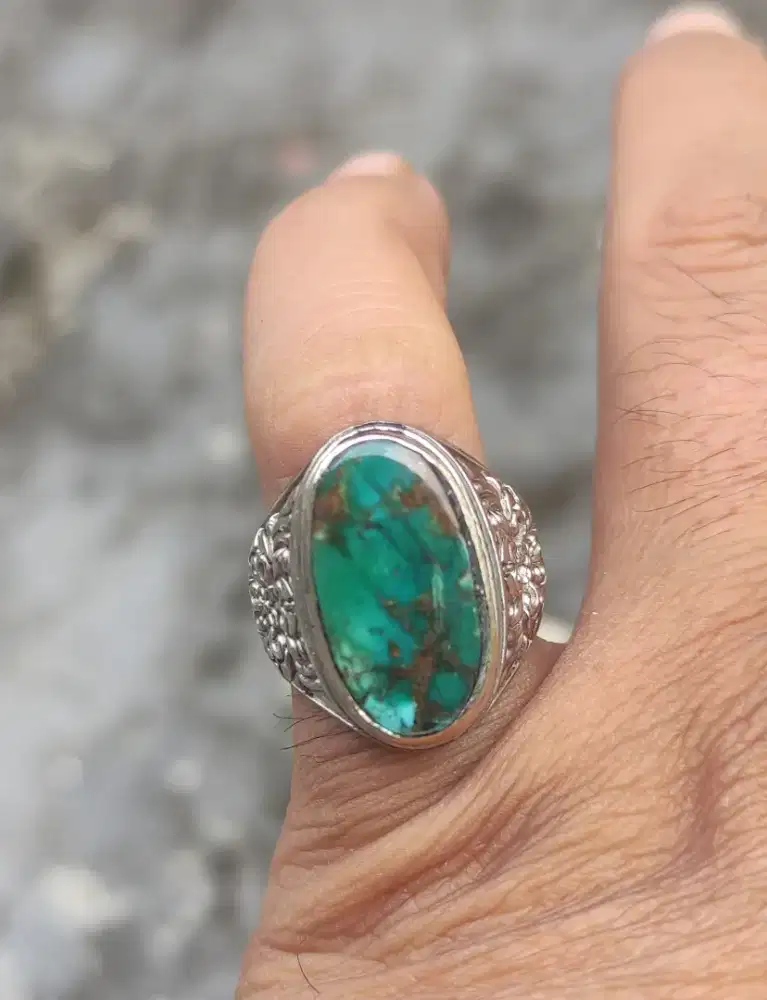 Natural pirus Persia hijau