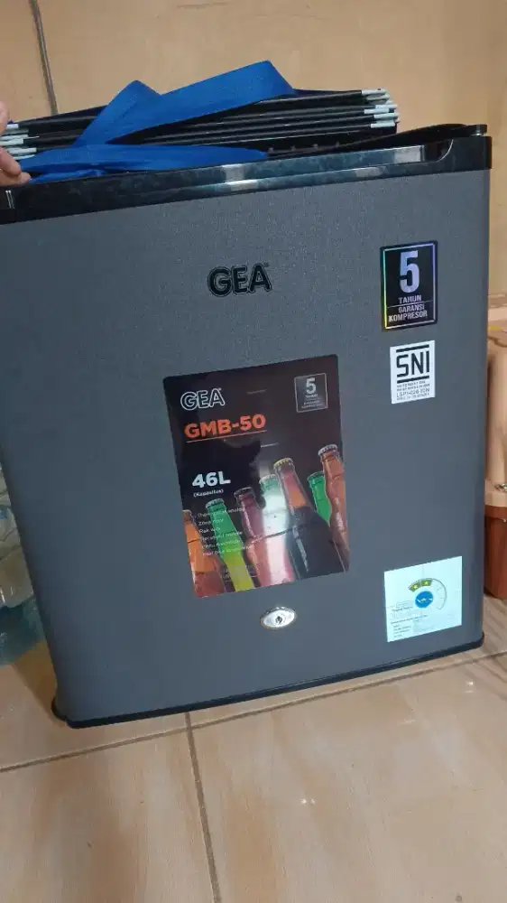 Kulkas Mini GEA
