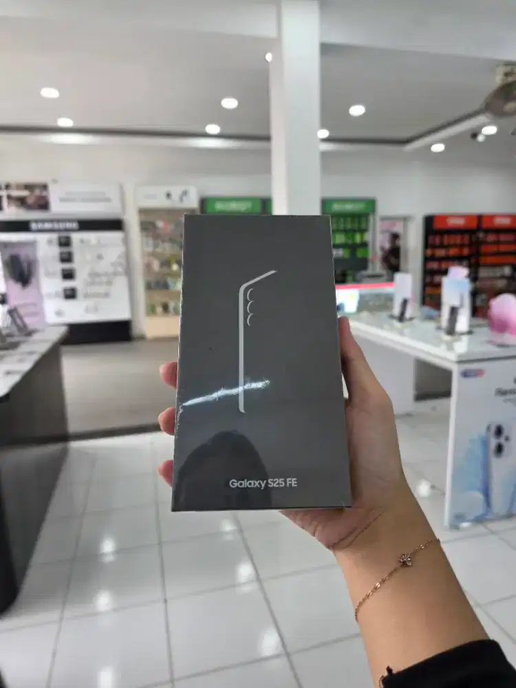 SAMSUNG S25 FE RAM 8/256 TERMURAH