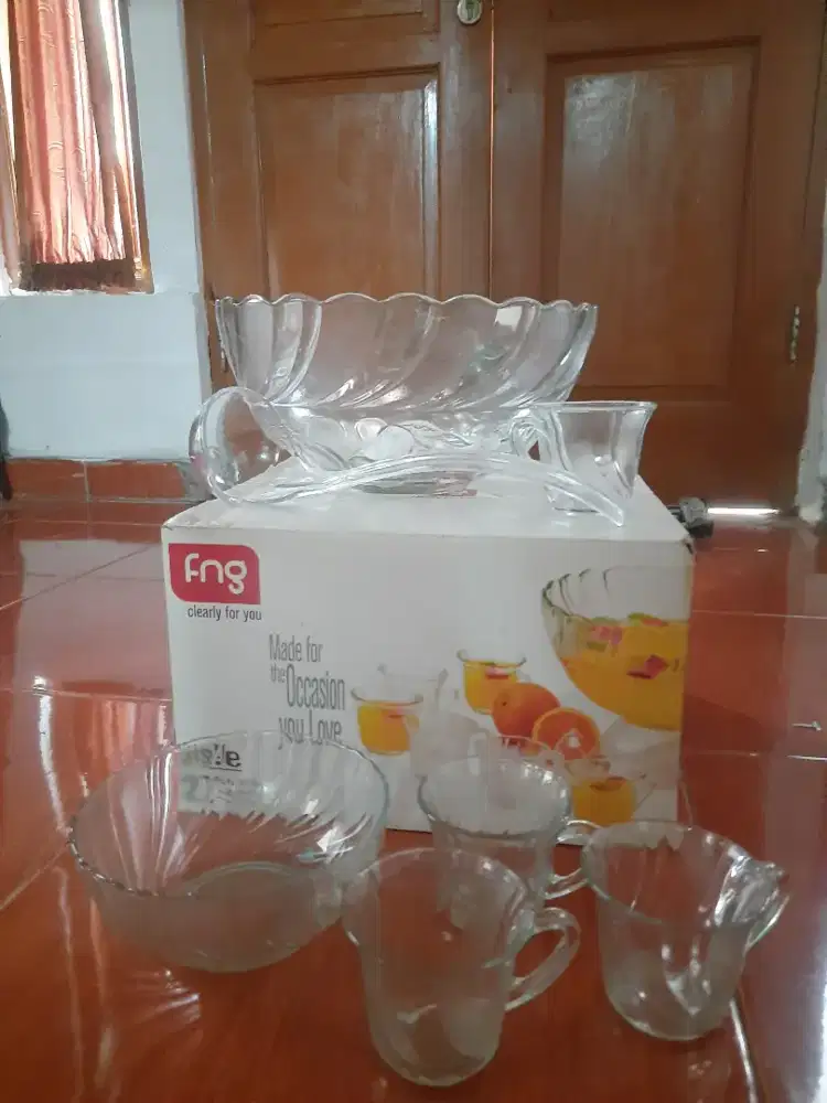 FNG Glass Bowl & Cup Set