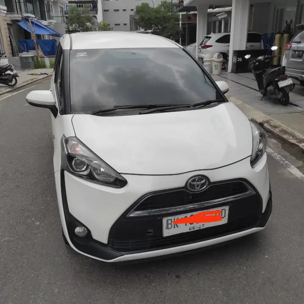 JUAL SIENTA TYPE G a/t tahun 2017 pemakaian pribadi