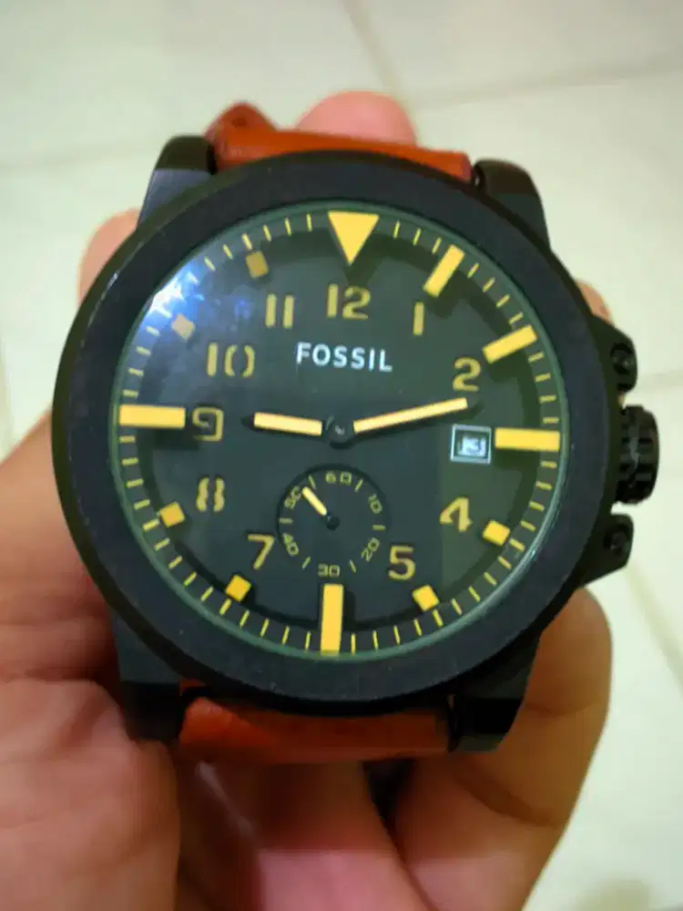 Jam tangan pria fossil