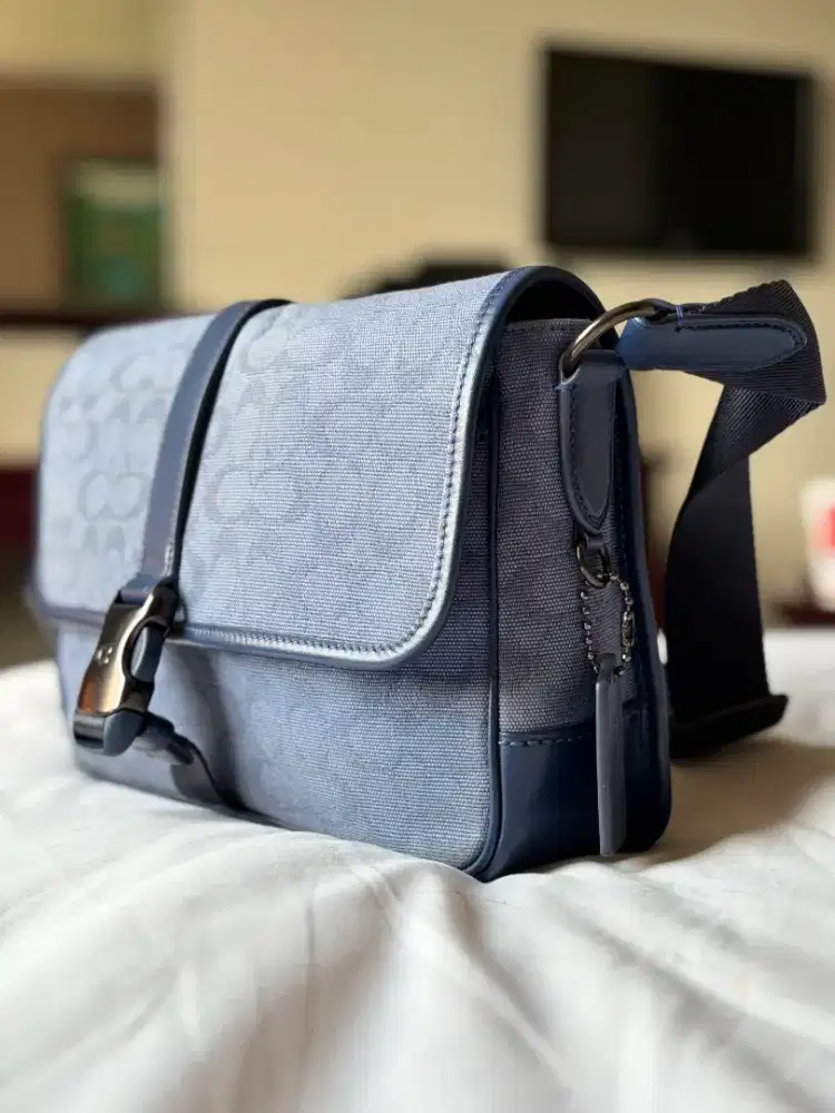 tas selempang pria Coach Original