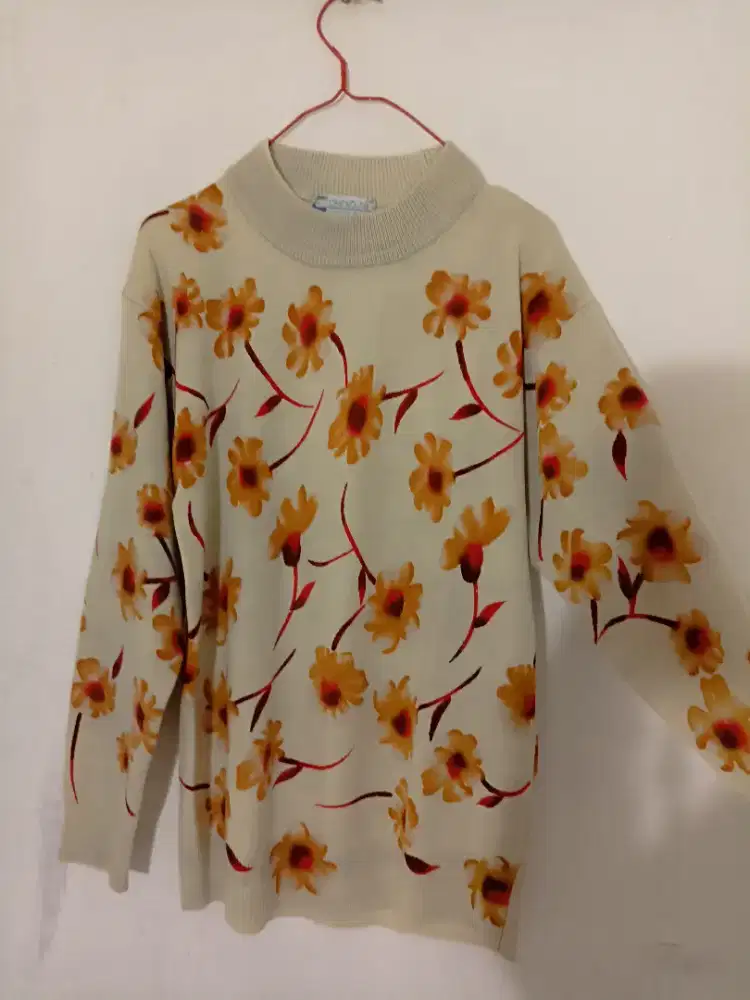Sweater Rajut Wanita Motif Bunga Musim Gugur Preloved Mulus