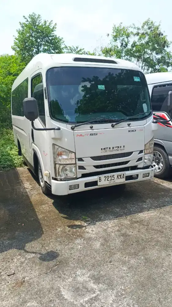 2017 Isuzu Elf Minibus NLR 55 Ac 14 Kursi