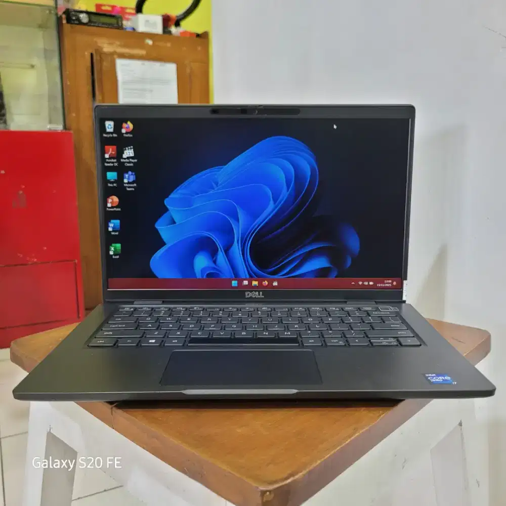 Dell Latitude 7320 core i7 gen 11 16/512