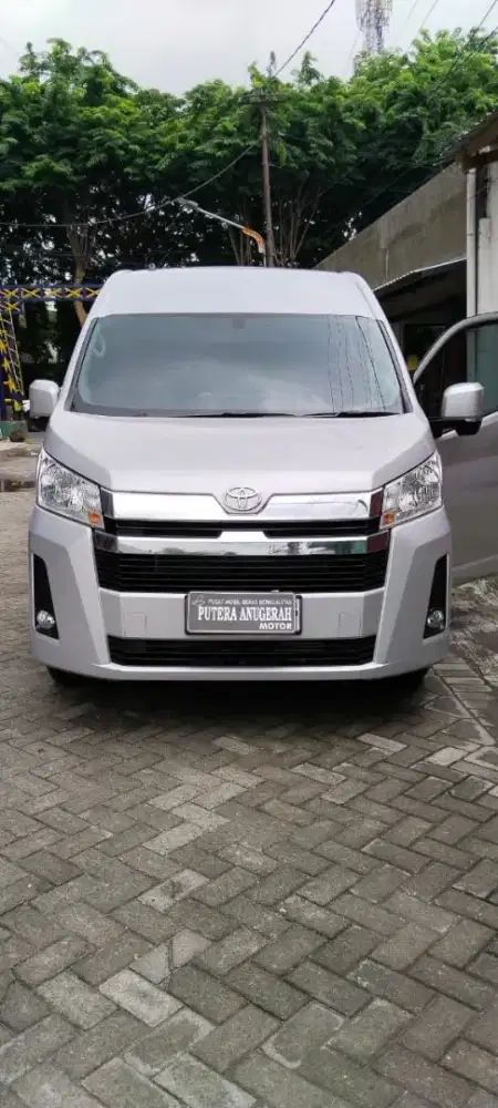 Hiace Premio 2.8 MT
Th: 2024