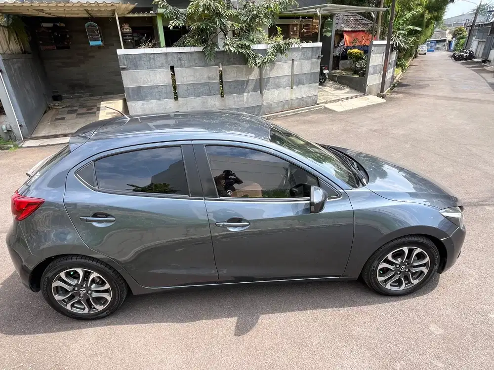 Mazda 2 Skyactiv 1.5L GT AT (2015)