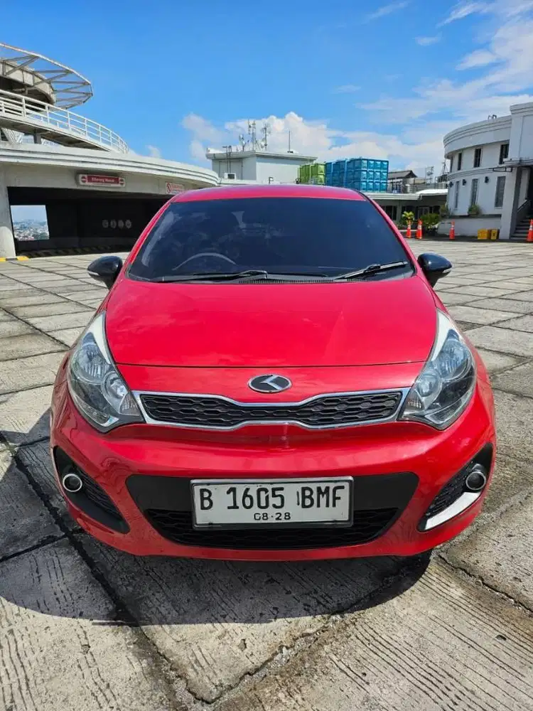 (Tdp 15jt) Kia Rio 1.4 AT 2013 Merah , Pajak bln 8-2026