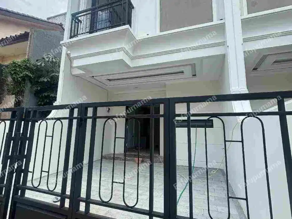 2 lantai siap Huni di jalan kartini Dekat sekali ke stasiun depok lama