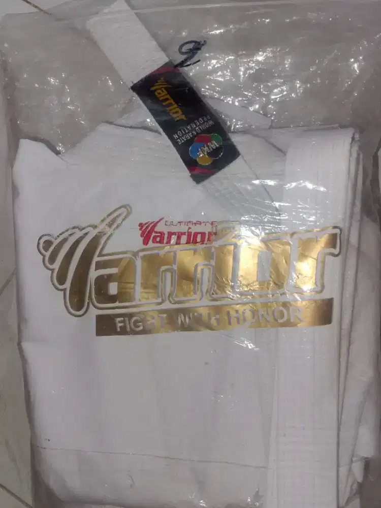 Baju olahraga karate