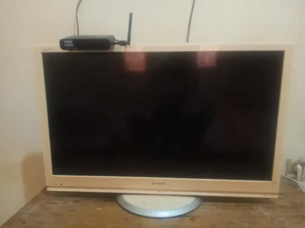 Dijual tv sharp model lama 32in
