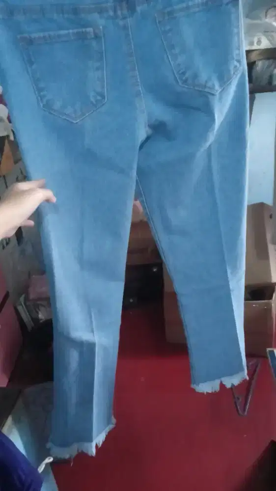 Celana Levis kulot ukuran 28