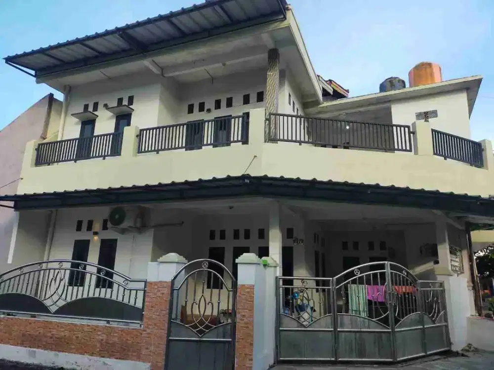 rumah mewah 2 lantai 6 kamar tidur deket stasiun kereta kota serang