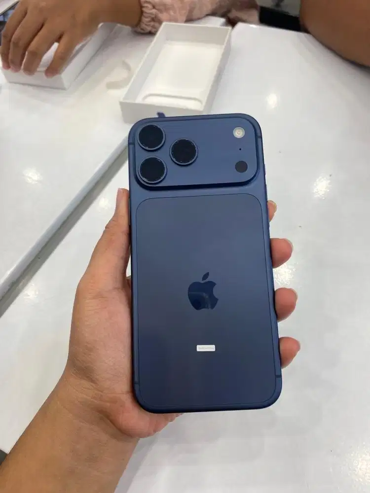 IPHONE 17 PRO 256GB BISA DICICIL MURAH