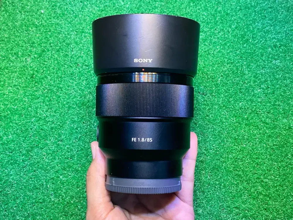 Lensa Sony FE 85mm F1.8