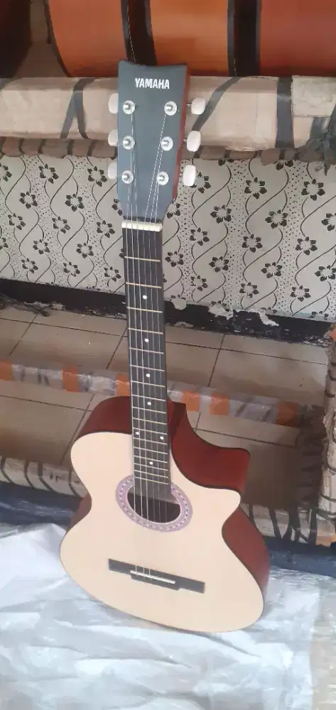 GITAR AKUSTIK PEMULA