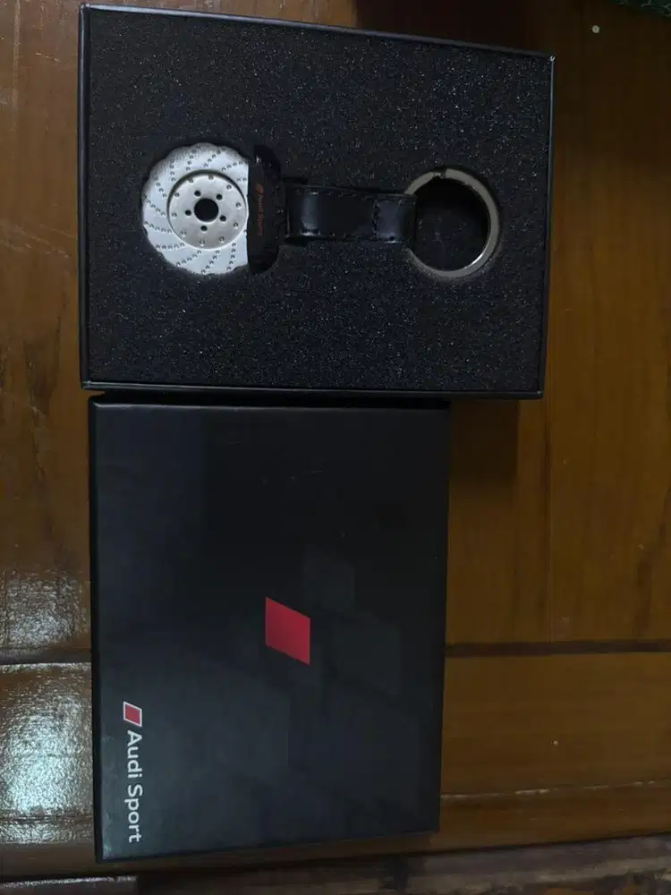 Gantungan kunci Audi Ori