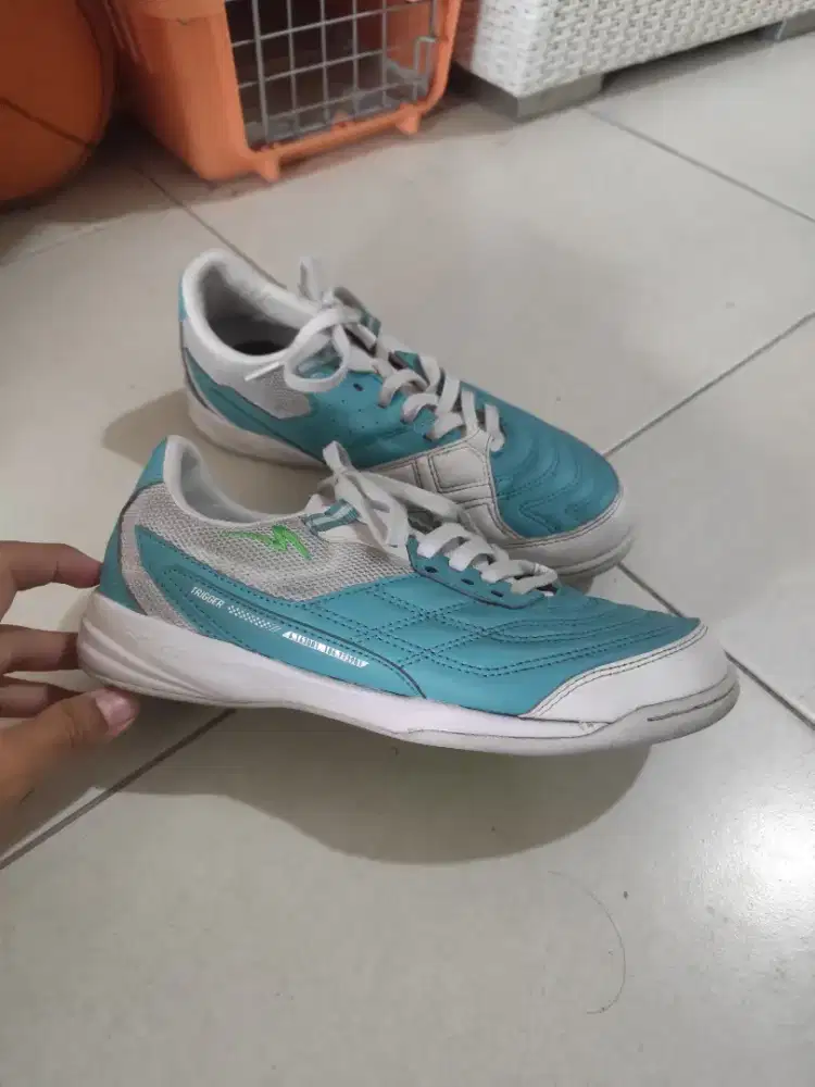 Sepatu Futsal Specs Metasala Trigger Size 39