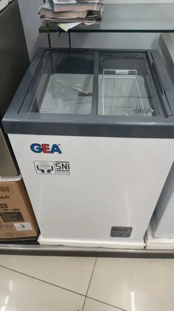 Kredit Gea 100L pintu kaca sleding