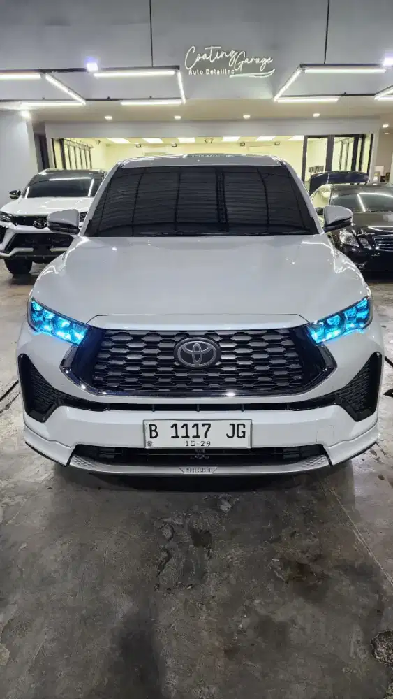 Zenix V Hybrid Modellista non RSE Putih Okt 2024 , Low KM 12rban