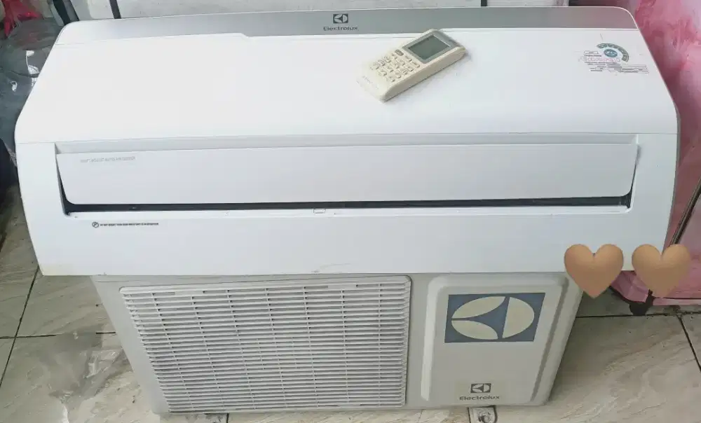 Jual ac elektroluc 1/2 pkR 410 lowwat 360 watt kondisi 95% ori semua