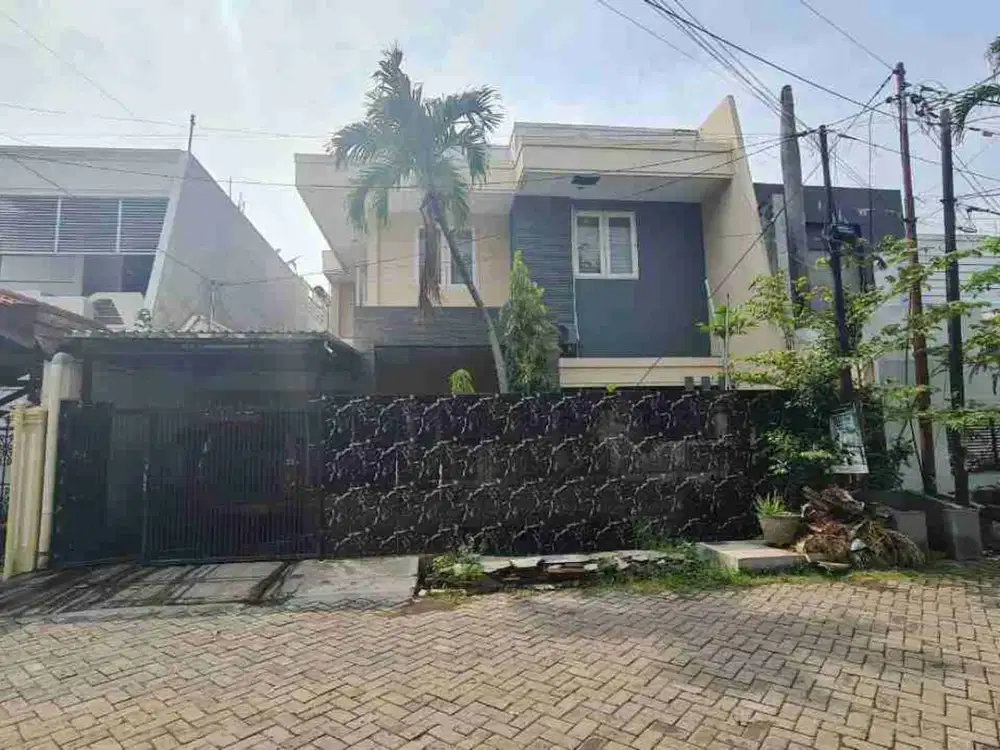 dijual rumah lelang cash di dharma Husada Surabaya timur